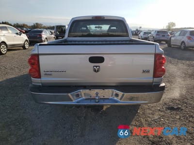 Zdjęcie 6 z 12 samochodu: 2006 DODGE DAKOTA QUAD SLT VIN:1D7HE48N66S605624 - miniatura