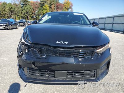 Piąte zdjęcie samochodu w środku: 2025 KIA K5 LXS VIN:KNAG24J73S5371992 - miniatura