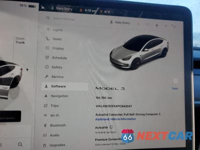 Zdjęcie 9 z 11 samochodu: 2023 TESLA MODEL 3 VIN:LRW3E1FA6PC843047 - miniatura