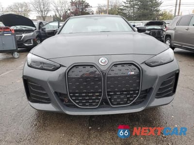 Piąte zdjęcie samochodu w środku: 2023 BMW I4 M50 VIN:WBY33AW06PFR12588 - miniatura