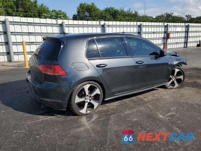 Trzecie zdjęcie samochodu z tyłu: 2017 VOLKSWAGEN GTI S VIN:3VW5T7AU9HM047573 - miniatura