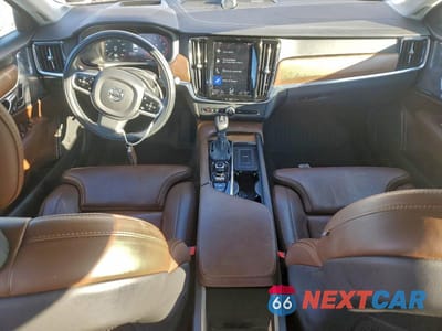 Zdjęcie 8 z 11 samochodu: 2018 VOLVO S90 T6 INSCRIPTION VIN:LVY992ML6JP008358 - miniatura
