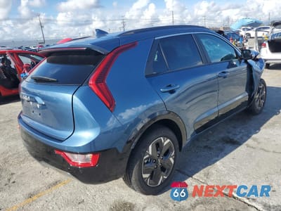 Trzecie zdjęcie samochodu z tyłu: 2025 KIA NIRO WIND VIN:KNDCR3L18S5145219 - miniatura