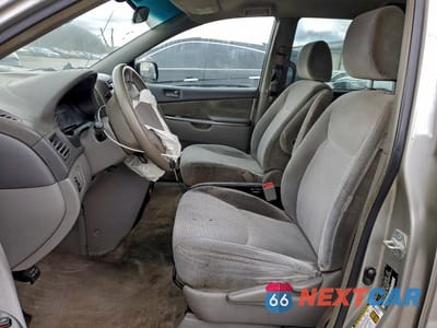 Zdjęcie 7 z 13 samochodu: 2010 TOYOTA SIENNA CE VIN:5TDKK4CC5AS293764 - miniatura