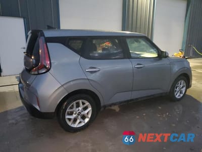 Trzecie zdjęcie samochodu z tyłu: 2024 KIA SOUL LX VIN:KNDJ23AU8R7902384 - miniatura
