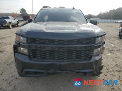 Piąte zdjęcie samochodu w środku: 2021 CHEVROLET SILVERADO K1500 CUSTOM VIN:1GCPYBEHXMZ173544 - miniatura