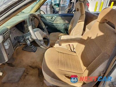 Zdjęcie 7 z 13 samochodu: 1994 CHEVROLET S TRUCK S10 VIN:1GCCS144XR8194920 - miniatura
