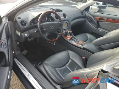 Zdjęcie 8 z 11 samochodu: 2006 MERCEDES-BENZ SL 500 VIN:WDBSK75F56F110202 - miniatura