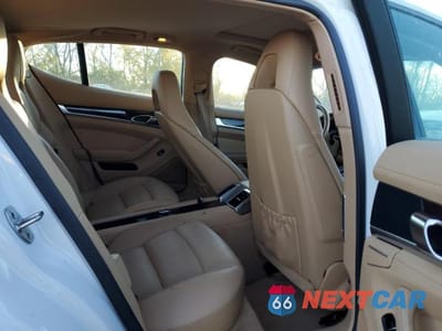 Zdjęcie 11 z 12 samochodu: 2011 PORSCHE PANAMERA 2 VIN:WP0AA2A79BL011797 - miniatura