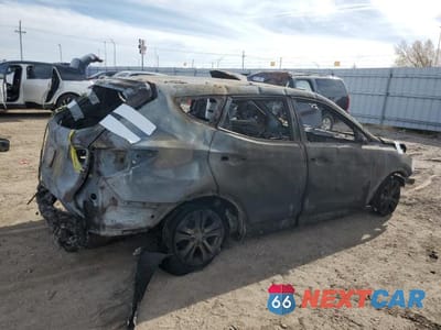 Trzecie zdjęcie samochodu z tyłu: 2016 HYUNDAI SANTA FE SPORT VIN:5XYZUDLB8GG341523 - miniatura