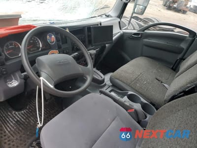 Zdjęcie 8 z 13 samochodu: 2022 ISUZU NRR BOX TRUCK VIN:JALE5W160N7302091 - miniatura