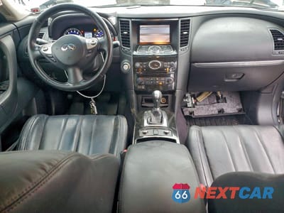 Zdjęcie 8 z 15 samochodu: 2017 INFINITI QX70 VIN:JN8CS1MW3HM411445 - miniatura