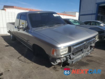 Czwarte zdjęcie samochodu z boku: 1995 TOYOTA PICKUP 1/2 TON EXTRA LONG WHEELBASE DX VIN:JT4VN93DXS5044250 - miniatura