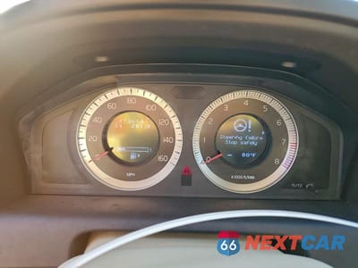 Zdjęcie 9 z 11 samochodu: 2010 VOLVO XC60 T6 VIN:YV4992DZ1A2028572 - miniatura