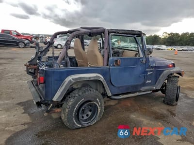 Trzecie zdjęcie samochodu z tyłu: 2002 JEEP WRANGLER / TJ SPORT VIN:1J4FA49S72P713727 - miniatura