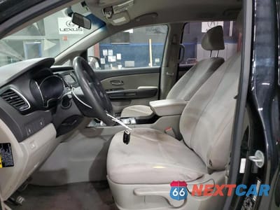 Zdjęcie 7 z 12 samochodu: 2017 KIA SEDONA L VIN:KNDMA5C15H6291720 - miniatura