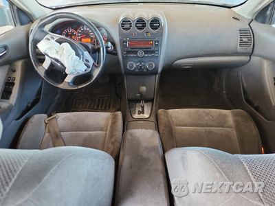 Zdjęcie 8 z 12 samochodu: 2009 NISSAN ALTIMA 2.5 VIN:1N4AL21E39N402831 - miniatura