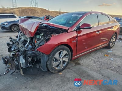2017 HYUNDAI SONATA HYBRID KMHE34L3XHA070956 - główne zdjęcie licytacji z USA - miniatura