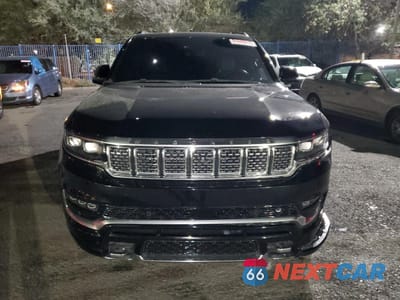 Piąte zdjęcie samochodu w środku: 2022 JEEP GRAND WAGONEER SERIES III VIN:1C4SJVGJ2NS161141 - miniatura