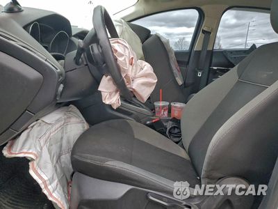 Zdjęcie 7 z 13 samochodu: 2014 FORD FOCUS SE VIN:1FADP3F23EL462278 - miniatura