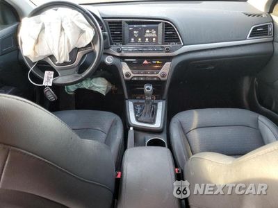 Zdjęcie 8 z 12 samochodu: 2017 HYUNDAI ELANTRA SE VIN:KMHD84LF4HU143499 - miniatura