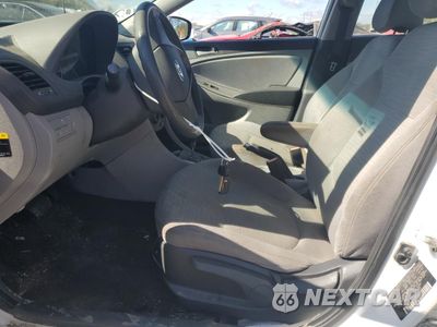 Zdjęcie 7 z 14 samochodu: 2017 HYUNDAI ACCENT SE VIN:KMHCT4AE0HU212550 - miniatura