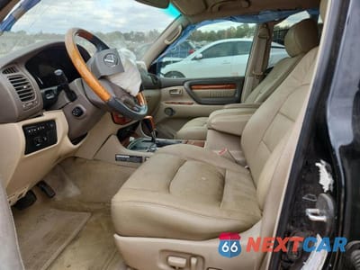 Zdjęcie 7 z 13 samochodu: 2004 LEXUS LX 470 VIN:JTJHT00W543540699 - miniatura