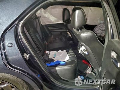 Zdjęcie 11 z 14 samochodu: 2019 CHRYSLER 300 S VIN:2C3CCABG8KH573302 - miniatura