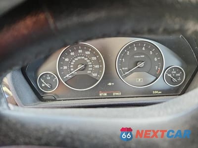 Zdjęcie 9 z 13 samochodu: 2015 BMW 328 XI SULEV VIN:WBA3B5C5XFF963423 - miniatura