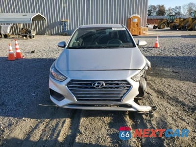 Piąte zdjęcie samochodu w środku: 2019 HYUNDAI ACCENT SE VIN:3KPC24A31KE064727 - miniatura