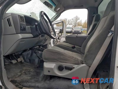 Zdjęcie 7 z 12 samochodu: 2003 FORD F250 SUPER DUTY VIN:1FTNF21F43EA42827 - miniatura