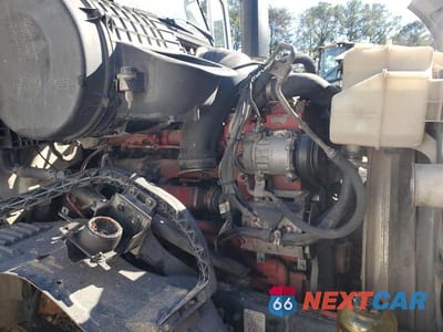 Zdjęcie 7 z 10 samochodu: 2017 VOLVO VNL SEMI TRUCK VIN:4V4N39TG5HN988079 - miniatura