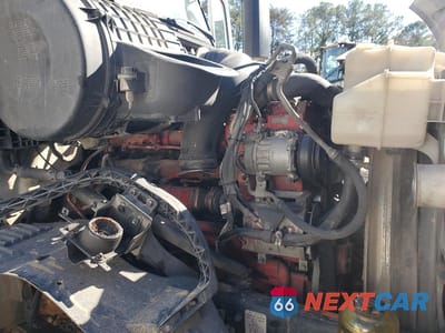 Zdjęcie 7 z 10 samochodu: 2017 VOLVO VNL SEMI TRUCK VIN:4V4N39TG5HN988079 - miniatura