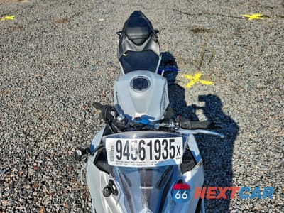 Piąte zdjęcie samochodu w środku: 2025 KAWASAKI EX500 H VIN:ML5EXGH11SDA39969 - miniatura