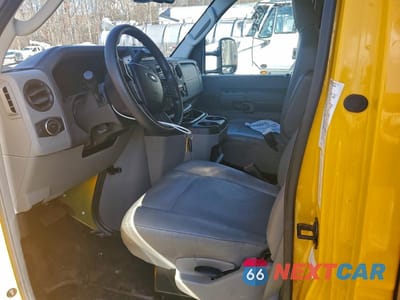 Zdjęcie 7 z 13 samochodu: 2023 FORD ECONOLINE E-350 - BOX TRUCK * RUNS & DRIVES * PRIOR FLEET * VIN:1FDWE3FN9PDD03003 - miniatura