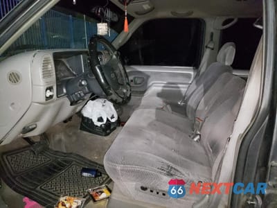 Zdjęcie 7 z 12 samochodu: 1999 CHEVROLET TAHOE K150 VIN:1GNEK13RXXJ352238 - miniatura