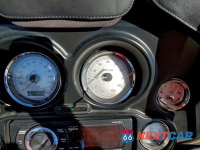 Zdjęcie 7 z 10 samochodu: 2010 HARLEY-DAVIDSON FLHX VIN:1HD1KB438AB624289 - miniatura
