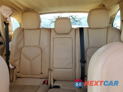 Zdjęcie 10 z 16 samochodu: 2012 PORSCHE CAYENNE VIN:WP1AA2A24CLA10531 - miniatura