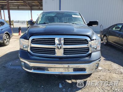 Piąte zdjęcie samochodu w środku: 2019 RAM 1500 CLASSIC SLT VIN:1C6RR6TT7KS694528 - miniatura