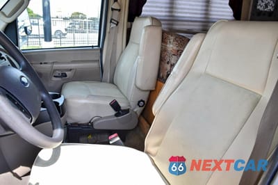 Zdjęcie 6 z 10 samochodu: 2006 FORD ECONOLINE E450 SUPER DUTY CUTAWAY VAN VIN:1FDXE45S96DA52998 - miniatura