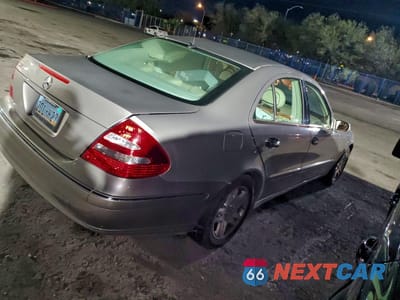 Trzecie zdjęcie samochodu z tyłu: 2005 MERCEDES-BENZ E 320 VIN:WDBUF65J15A641128 - miniatura