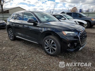 Czwarte zdjęcie samochodu z boku: 2024 AUDI Q5 PREMIUM PLUS 45 VIN:WA1EAAFYXR2129994 - miniatura