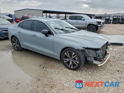 Czwarte zdjęcie samochodu z boku: 2025 VOLVO S60 CORE VIN:7JRL12FJ9SG366928 - miniatura