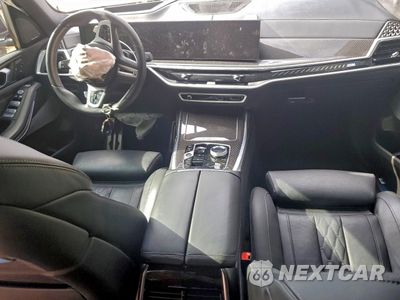 Zdjęcie 8 z 13 samochodu: 2024 BMW X7 M60I VIN:5UX33EM09R9T28892 - miniatura