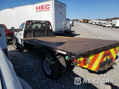 Drugie zdjęcie samochodu z przodu: 2019 FORD F550 SUPER DUTY FLATBED TRUCK VIN:1FDUF5HT7KDA06476 - miniatura