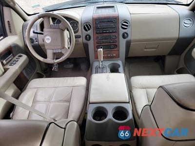 Zdjęcie 8 z 12 samochodu: 2006 LINCOLN MARK LT VIN:5LTPW18566FJ11674 - miniatura
