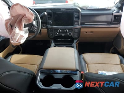 Zdjęcie 8 z 13 samochodu: 2026 FORD F350 SUPER DUTY VIN:1FT8W3DN4TEC25361 - miniatura