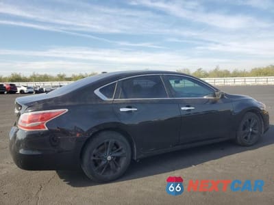 Trzecie zdjęcie samochodu z tyłu: 2013 NISSAN ALTIMA 2.5 VIN:1N4AL3AP2DN497642 - miniatura