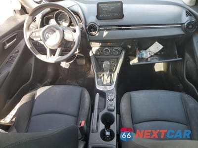 Zdjęcie 8 z 12 samochodu: 2019 TOYOTA YARIS L VIN:3MYDLBYV5KY505742 - miniatura