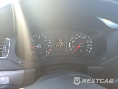 Zdjęcie 8 z 11 samochodu: 2013 VOLKSWAGEN JETTA TDI VIN:3VWLL7AJ3DM442162 - miniatura